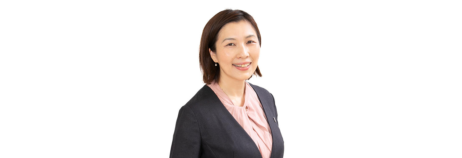 平石　実奈子