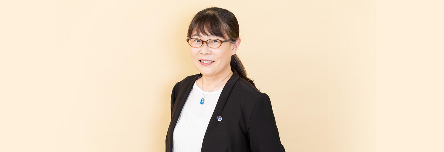 坂下　朋子