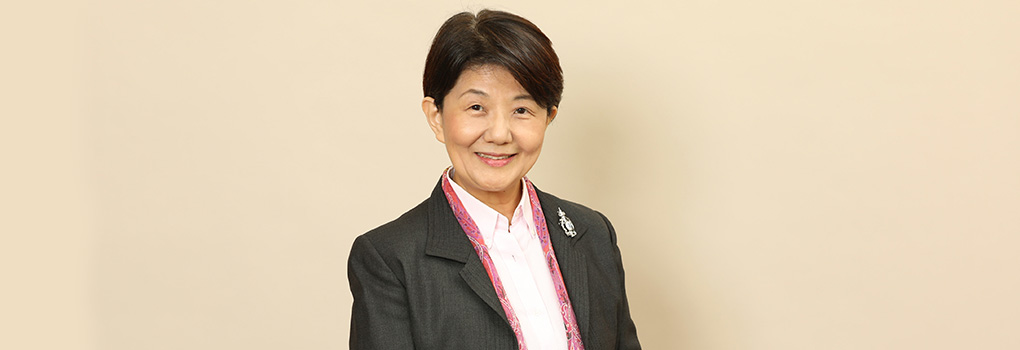 細田　淳子